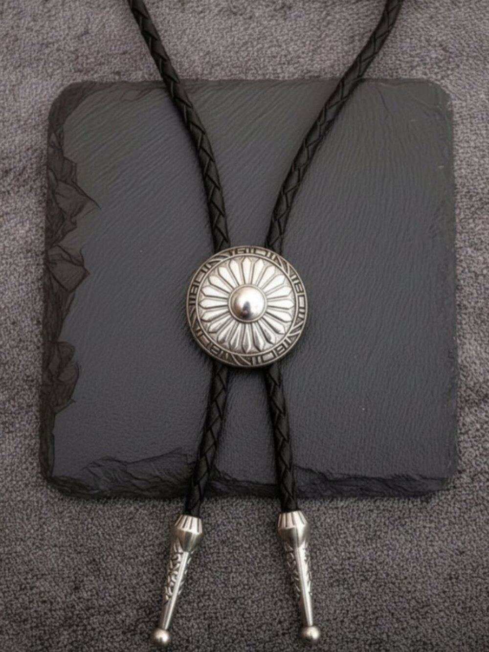 Sunflower Spirit Western Bolo Tie – Vintage Texas Cowboy Statement Accessory